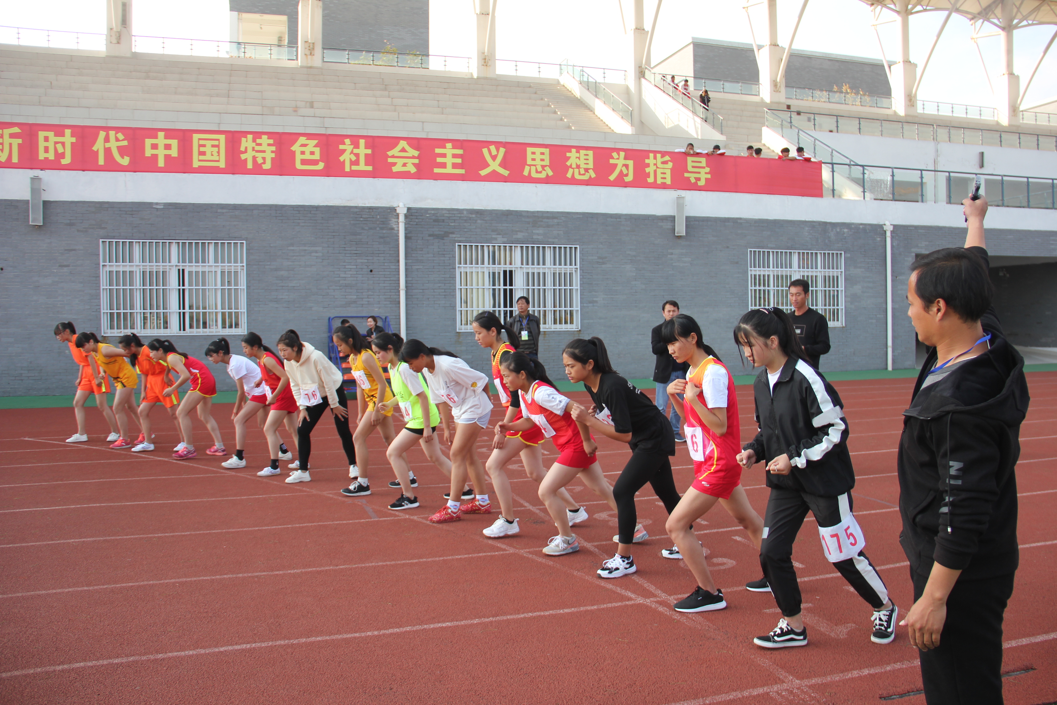 据悉,本次运动会是对全县高中学校体育工作,师生体育素质和精神风貌