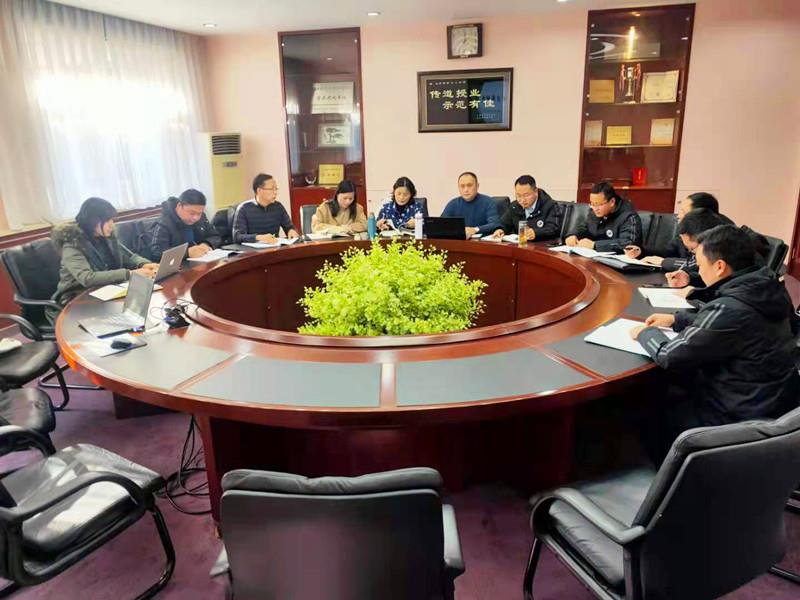 12月22日中午,跟岗学员在北京十二中会议室举行第二阶段总结会_副本.jpg